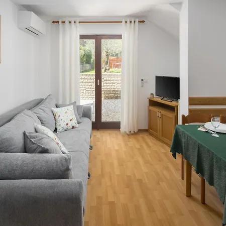 Gostinjska kuća Rita 3*