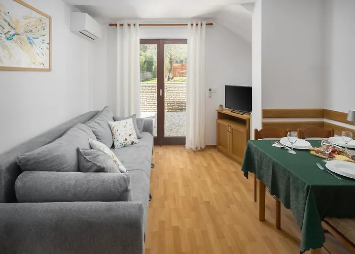 Gostinjska kuća Rita 3*